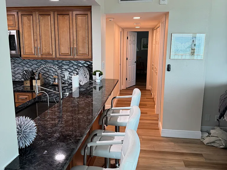 Breakfast bar