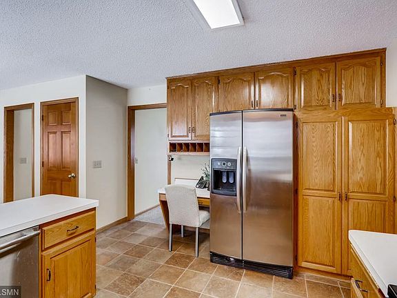 4th image of 5385 Ximines Ln N