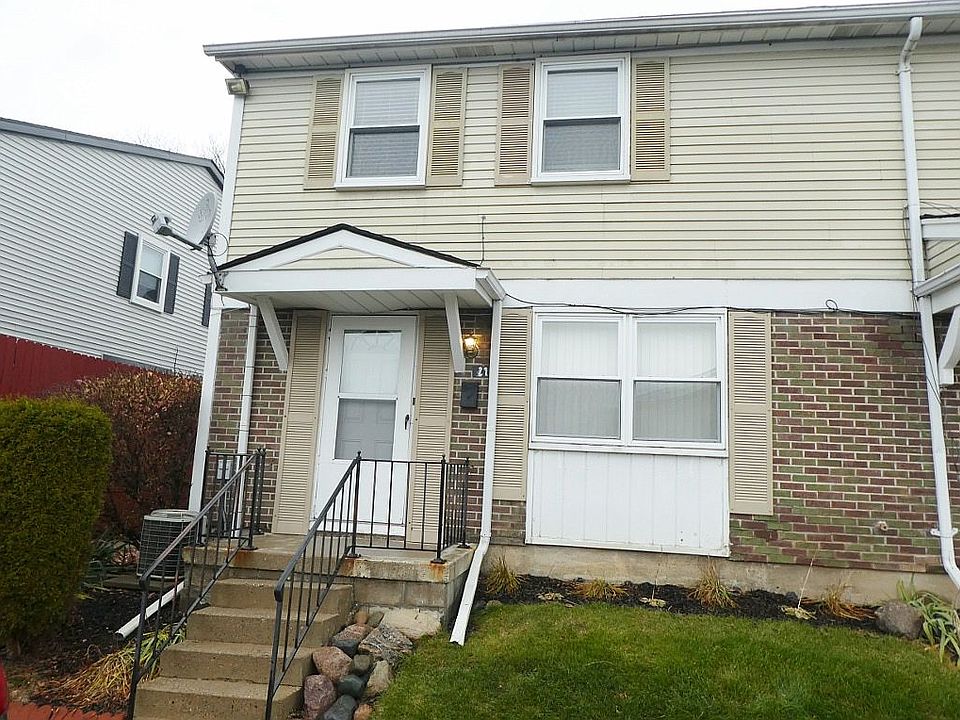 1st image of 21 Beechwoode Ln #1