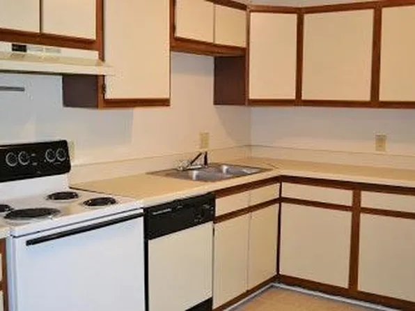 138 Clover Valley Cir, Blacksburg, VA 24060