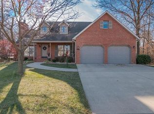 502 Acorn Way, Lebanon, IL 62254