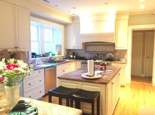 1828 Spruce St #1W, Philadelphia, PA 19103