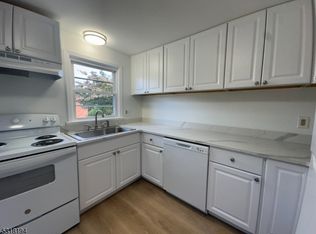 69 Foss Ave UNIT A, Hampton, NJ 08827