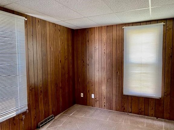4th image of 2616 L Ave