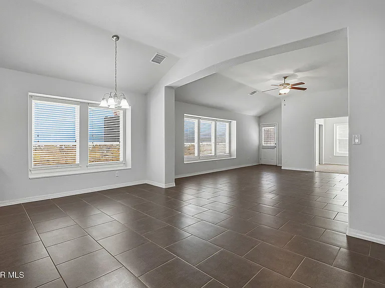 11381 Bullseye St — Photo 20