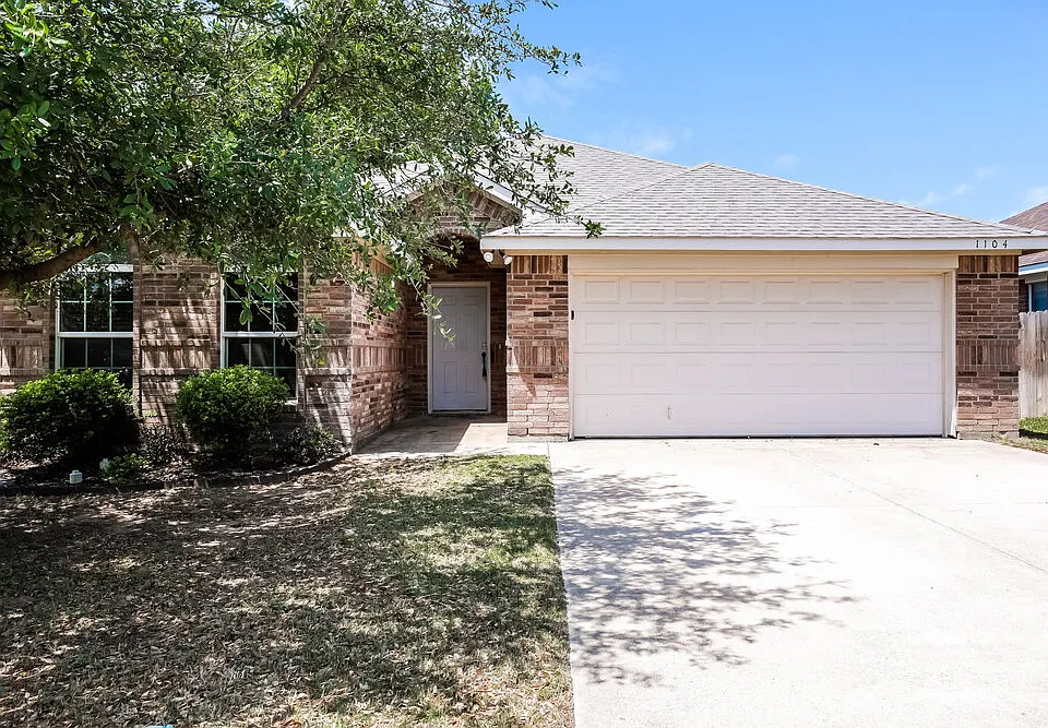 1104 Monticello Dr