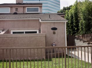 17041 A Ln APT B, Huntington Beach, CA 92647
