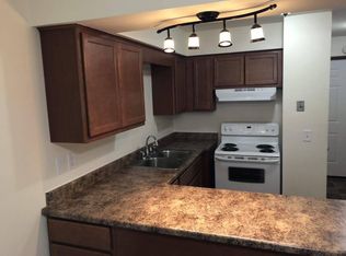 5217 N Mohawk Ave, Milwaukee, WI 53217