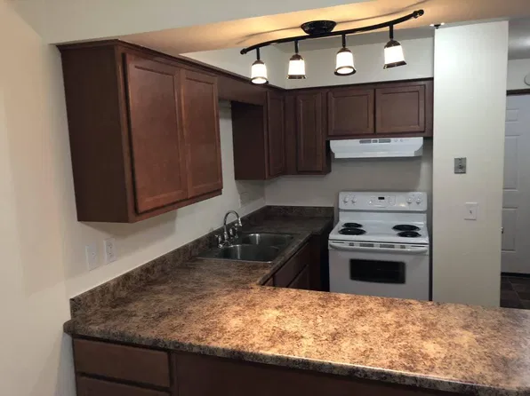5217 N Mohawk Ave, Milwaukee, WI 53217