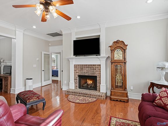 4th image of 28589 Olde Stone Rd NW