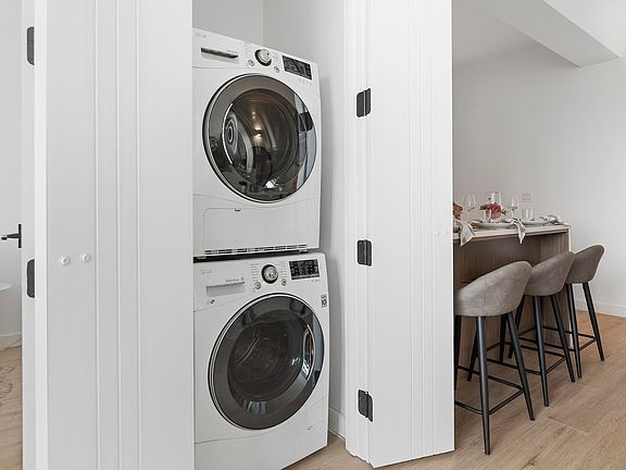 3rd image of 101 Bruckner Blvd #2F
