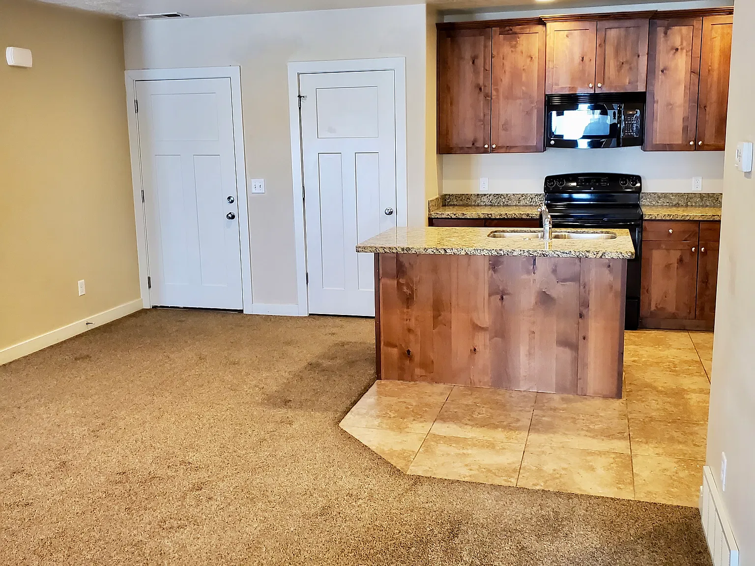 2 bed, 1118 sqft, $1,595 — Photo 4