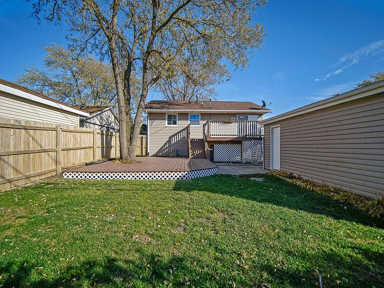 16048 Haven Ave — Photo 17