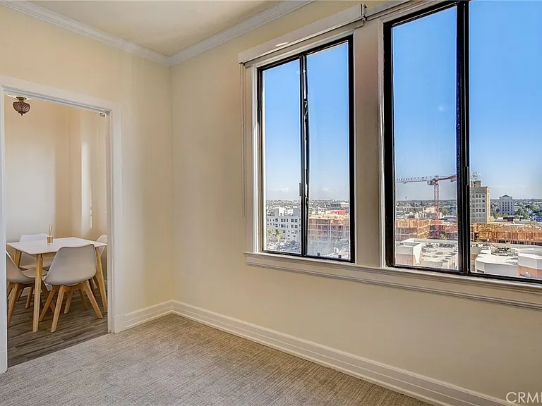 315 W 3rd St #1006 — Photo 12