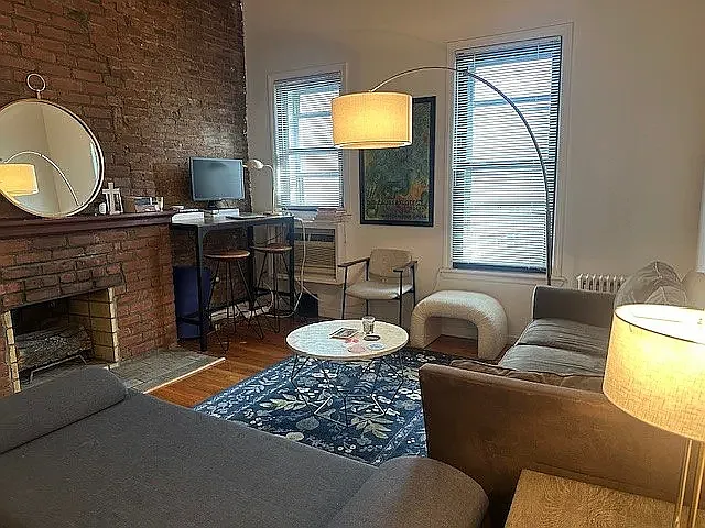 227 East 69th Street — Photo 2