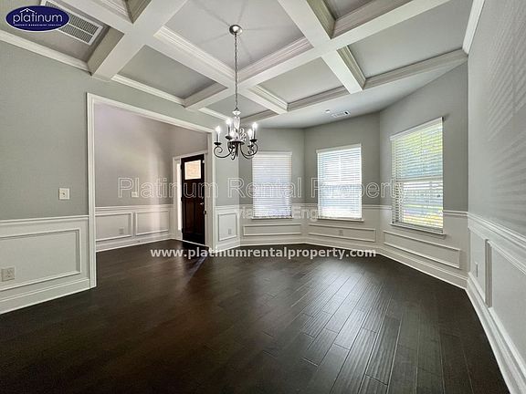 4th image of 2435 Kemp Dr