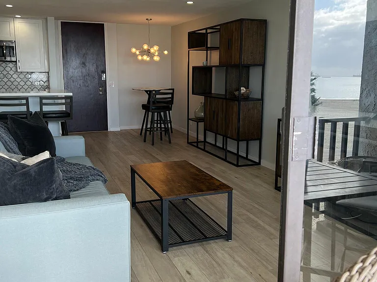 1140 Ocean Blvd #3 — Photo 7