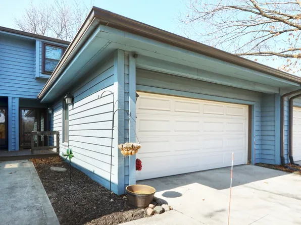 6184 Terrace Dr #8, Johnston, IA 50131