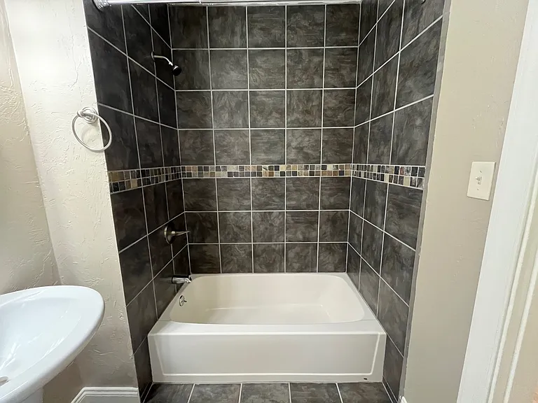 344 S Fairmount St #1 — Photo 16