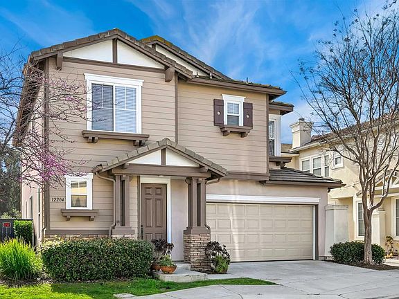 2nd image of 12204 Pepper Tree Ln