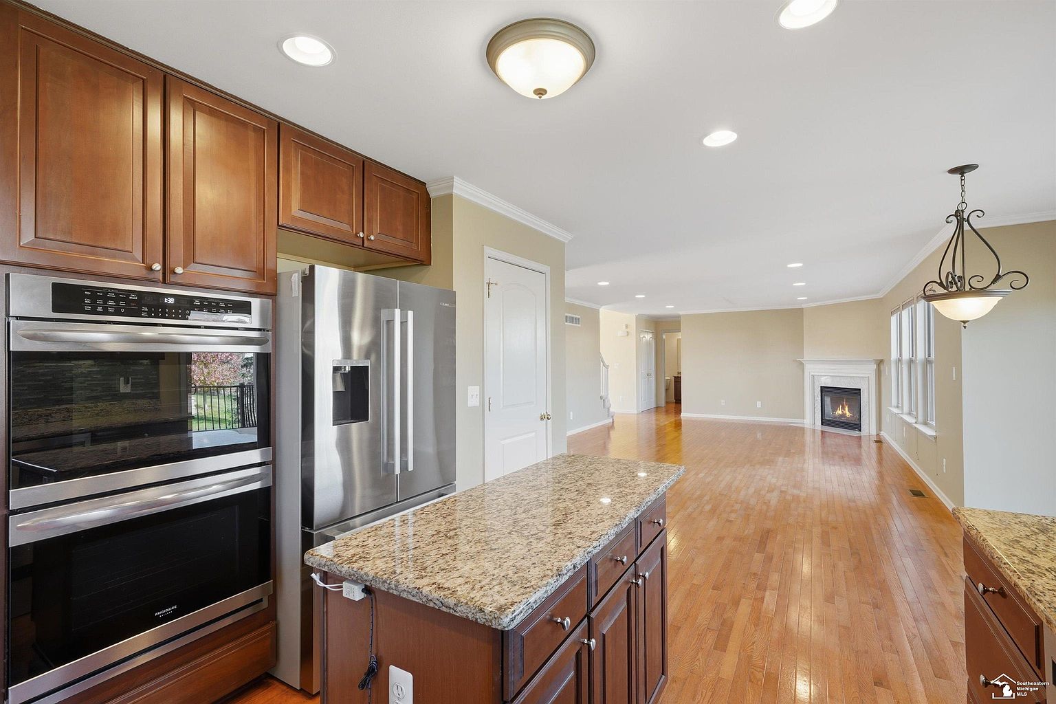 41668 Steinbeck Gln, photo 11
