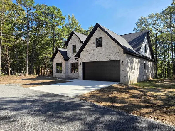 55 Sencillo St, Greers Ferry, AR 72067