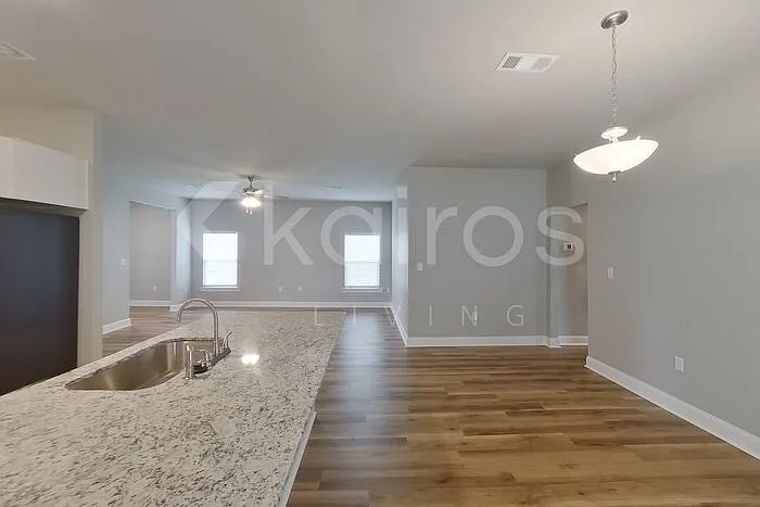 13772 Willowmore Dr — Photo 7