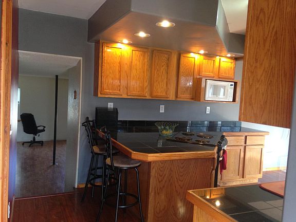 4th image of 335 Siesta Ct