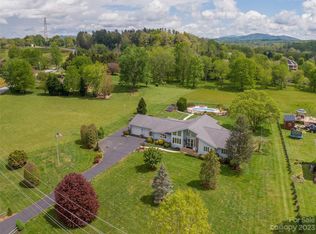 71 Banner Farm Rd, Mills River, NC 28759