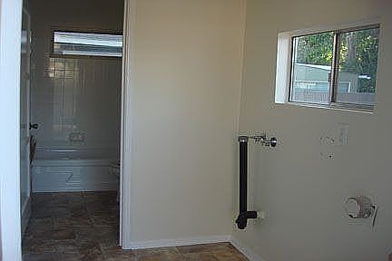 5th image of 2258 E Belmont Pl