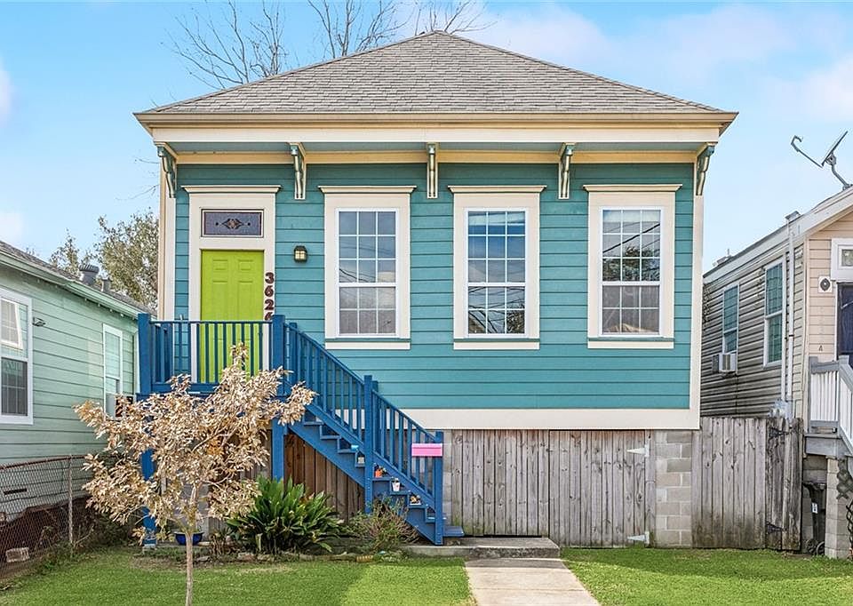 1st image of 3626 1st St