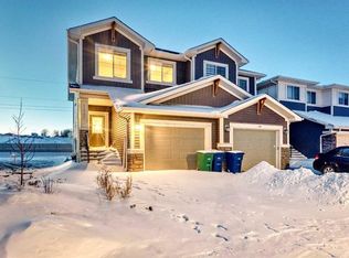 1449 E Bayview Point SW, Airdrie, AB T4B 5K2