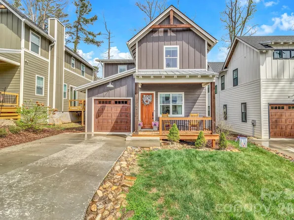 20 Phillip Ln, Arden, NC 28704