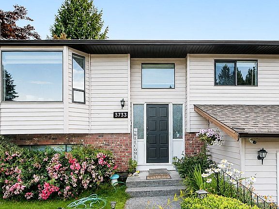 4th image of 3733 Dunsmuir Way