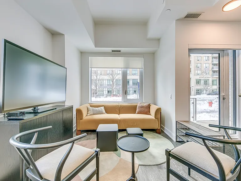 185 Enfield Pl — Photo 18