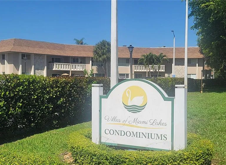 7430 Miami Lakes Dr #E105 — Photo 1