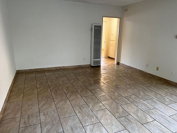 5th image of 5733 Huntington Dr N APT 4