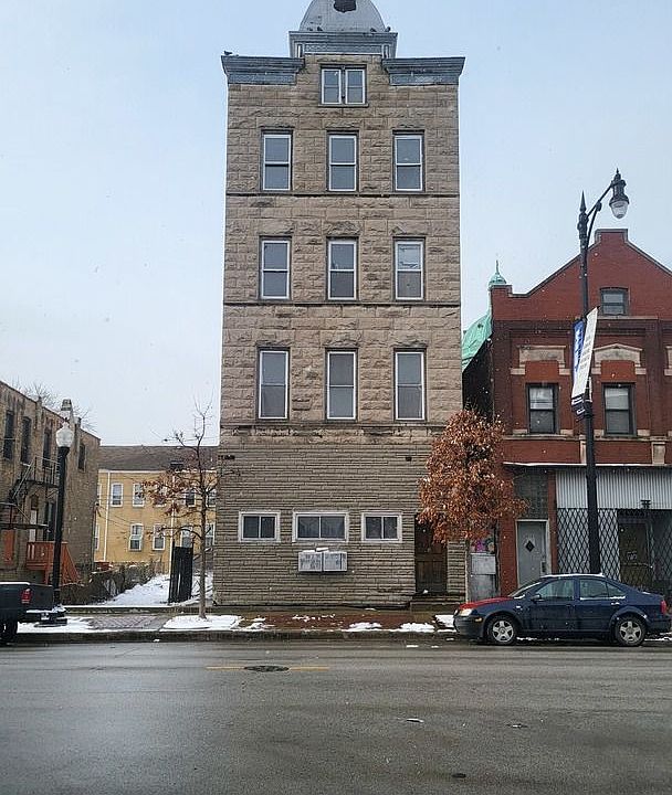 1st image of 3216 S Morgan St APT 3R