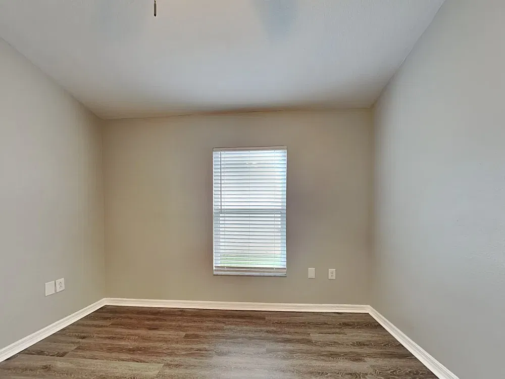 4 bed, 2054 sqft, $1,250 — Photo 4