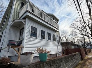 52 Southern St APT 2, Cranston, RI 02920