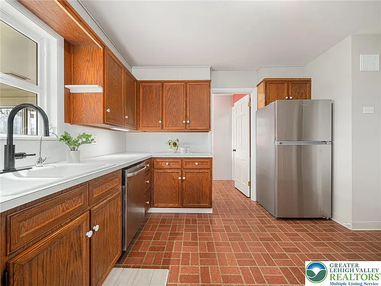 301 Ontelaunee Dr — Photo 38