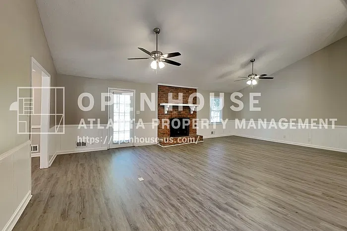 3 bed, 2.0 bath, 2875 sqft, $2,375 — Photo 4