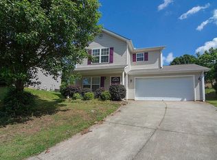 17 Laurelhurst Ct, Greer, SC 29650
