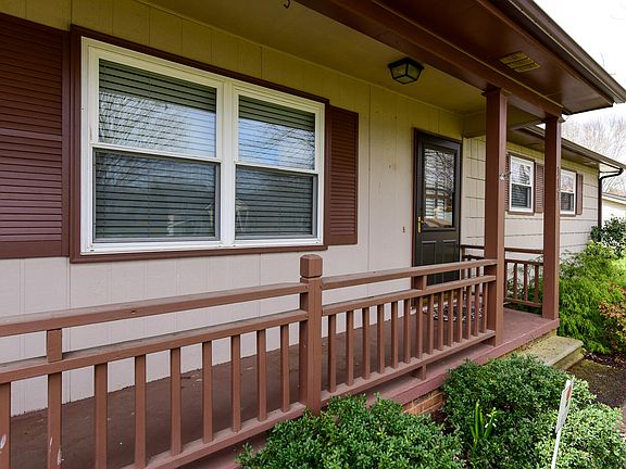 2nd image of 317 Barbara Ln