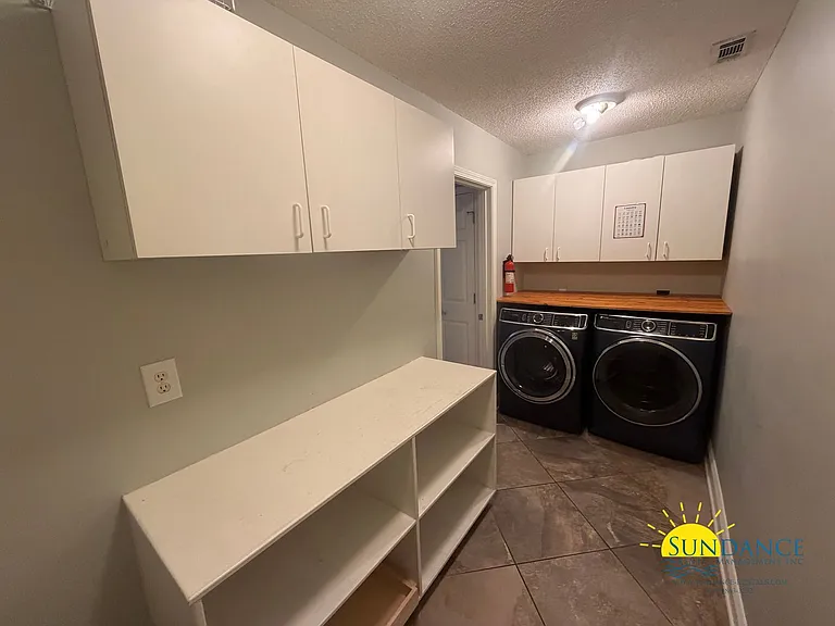 4504 Boca Dr — Photo 36