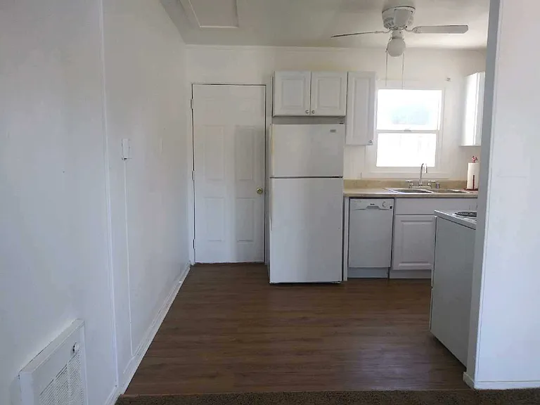 1451 NE 16th Ave — Photo 1