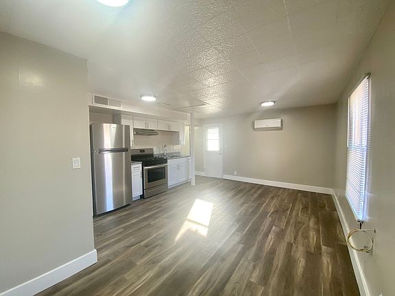 5th image of 2625 E Copper St #4