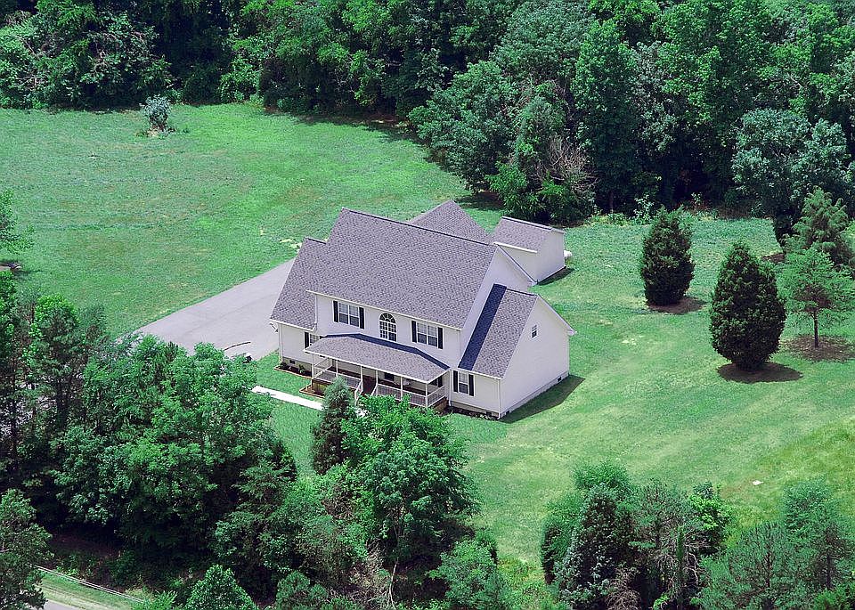 2nd image of 1065 John Oakley Rd