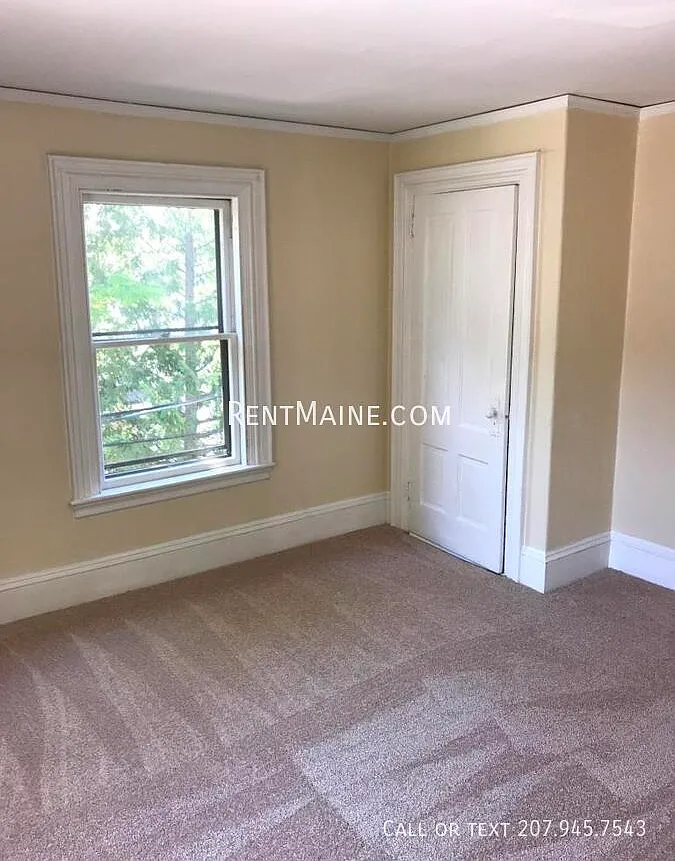 2 bed, $1,300 — Photo 4