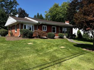 101 Bathgate Dr, State College, PA 16801